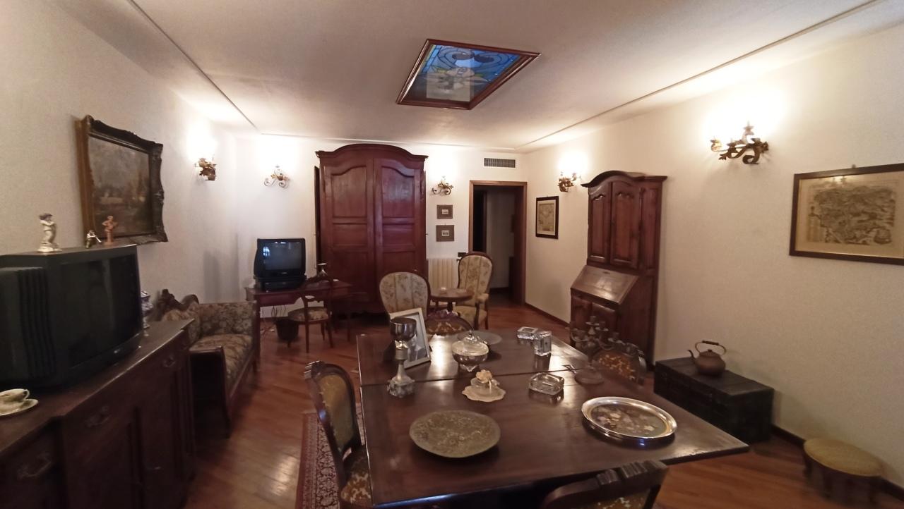 Vendita Eptavani, Sarzana foto