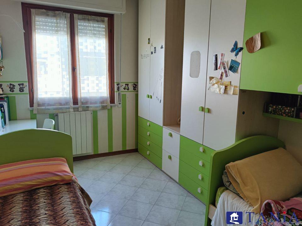 Vendita Quadrivani, Carrara foto