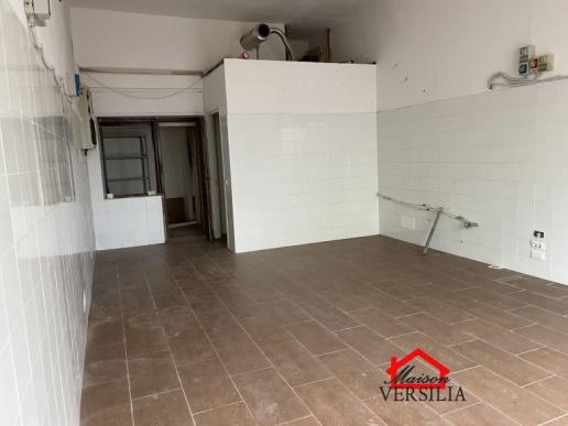 Vendita Trivani, Massa foto