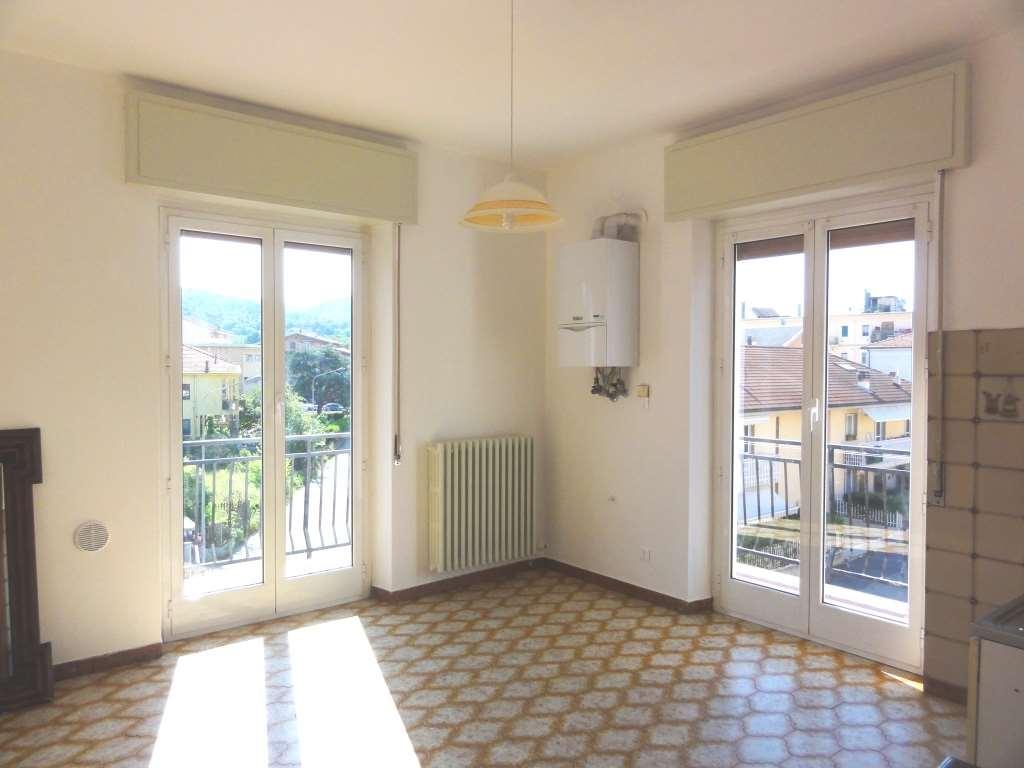 Vendita vendita, Cairo Montenotte foto