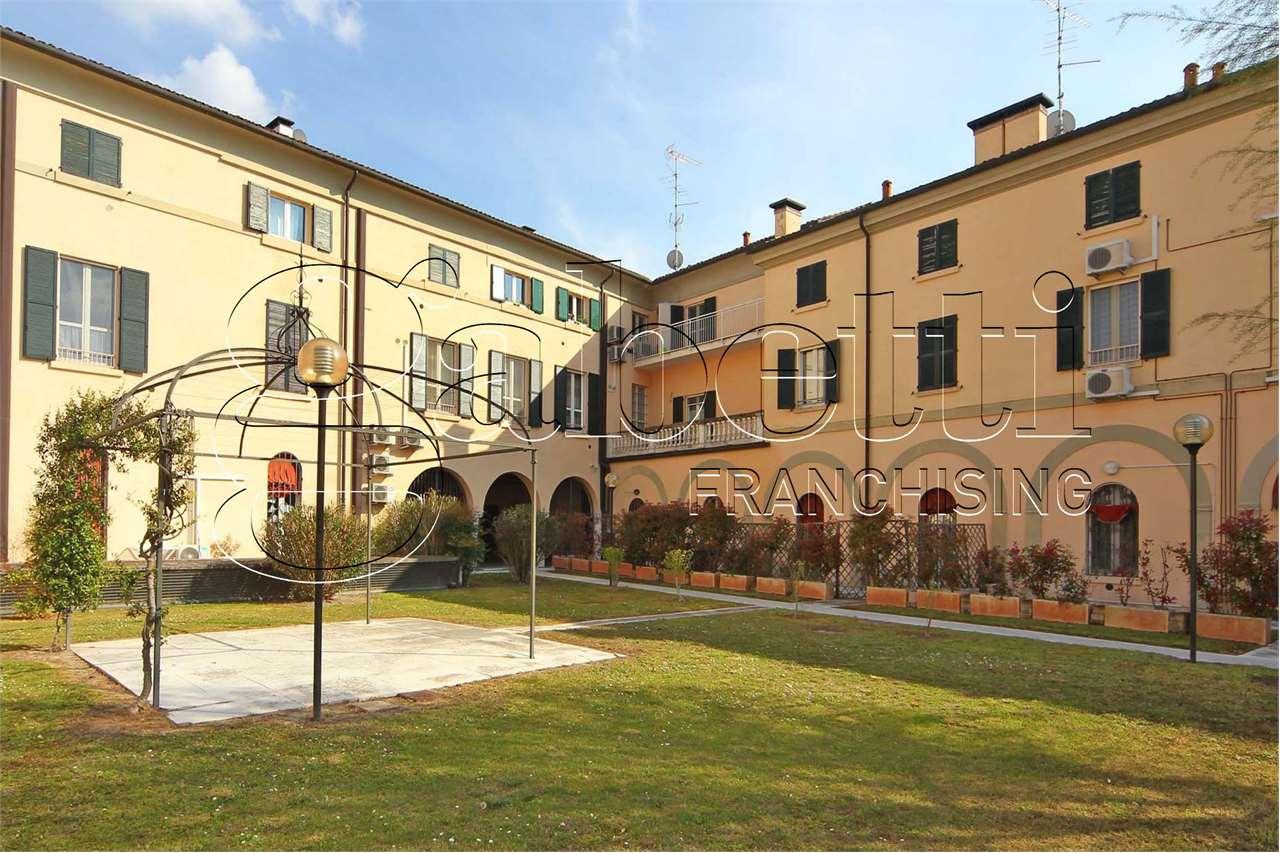 Vendita vendita, Ferrara foto