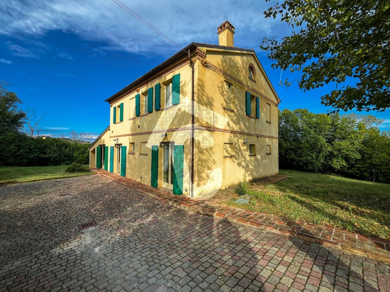 Vendita Multivani, San Marcello foto