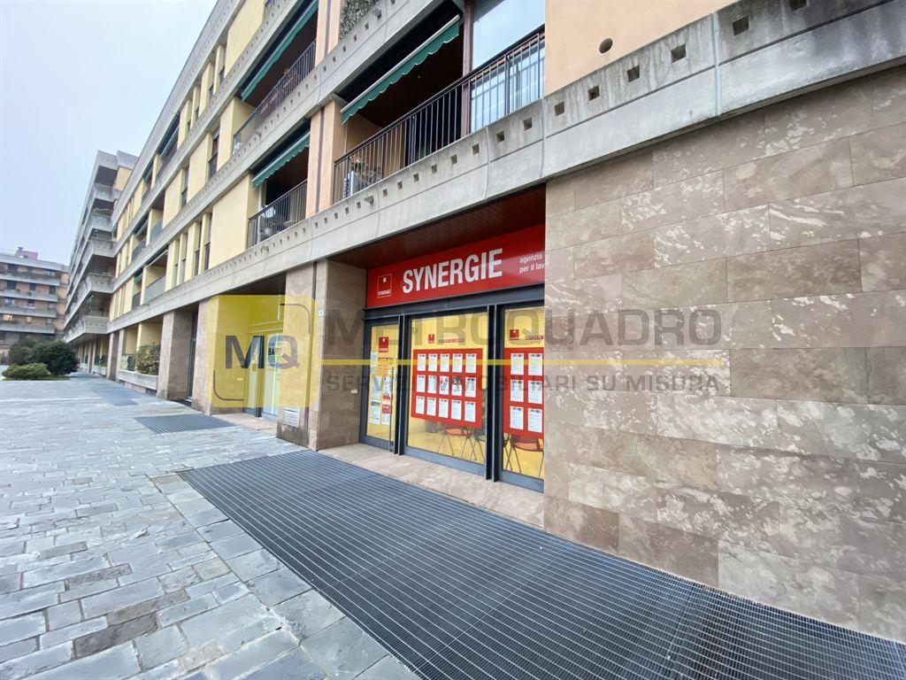 Vendita Negozio, Lecco foto