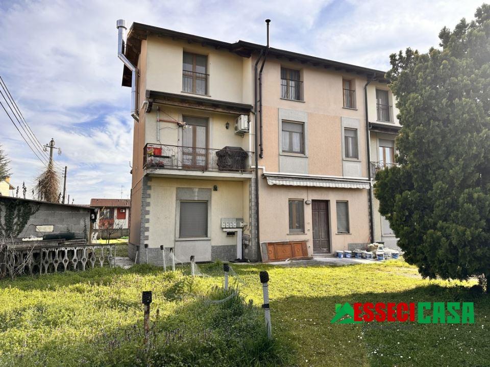 Vendita Quadrivani, Casirate d'Adda foto