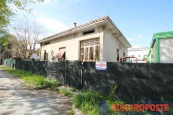 Vendita Villa, Lazzate Vendita Villa, Lazzate