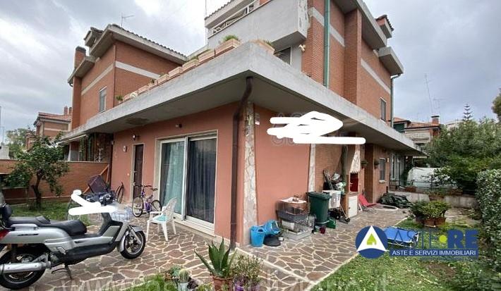 Vendita Pentavani, Latina foto