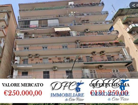 Sale Four rooms, Casoria foto