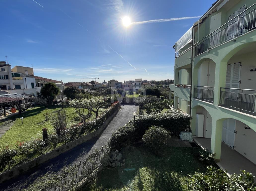 Affitto Appartamento, Loano foto