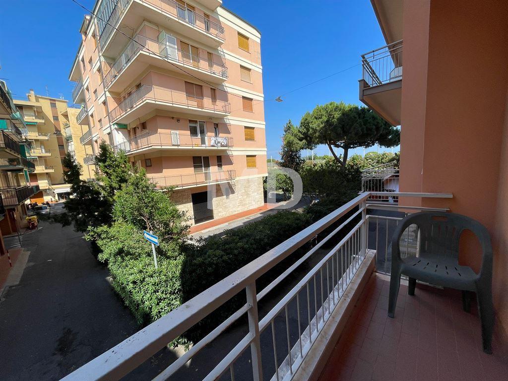 Affitto Appartamento, Loano foto