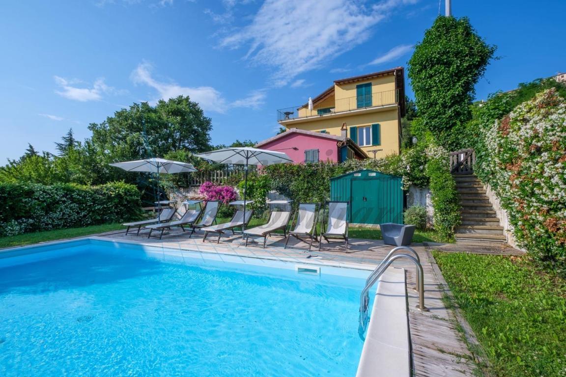 Vendita Multivani, Castellina Marittima foto