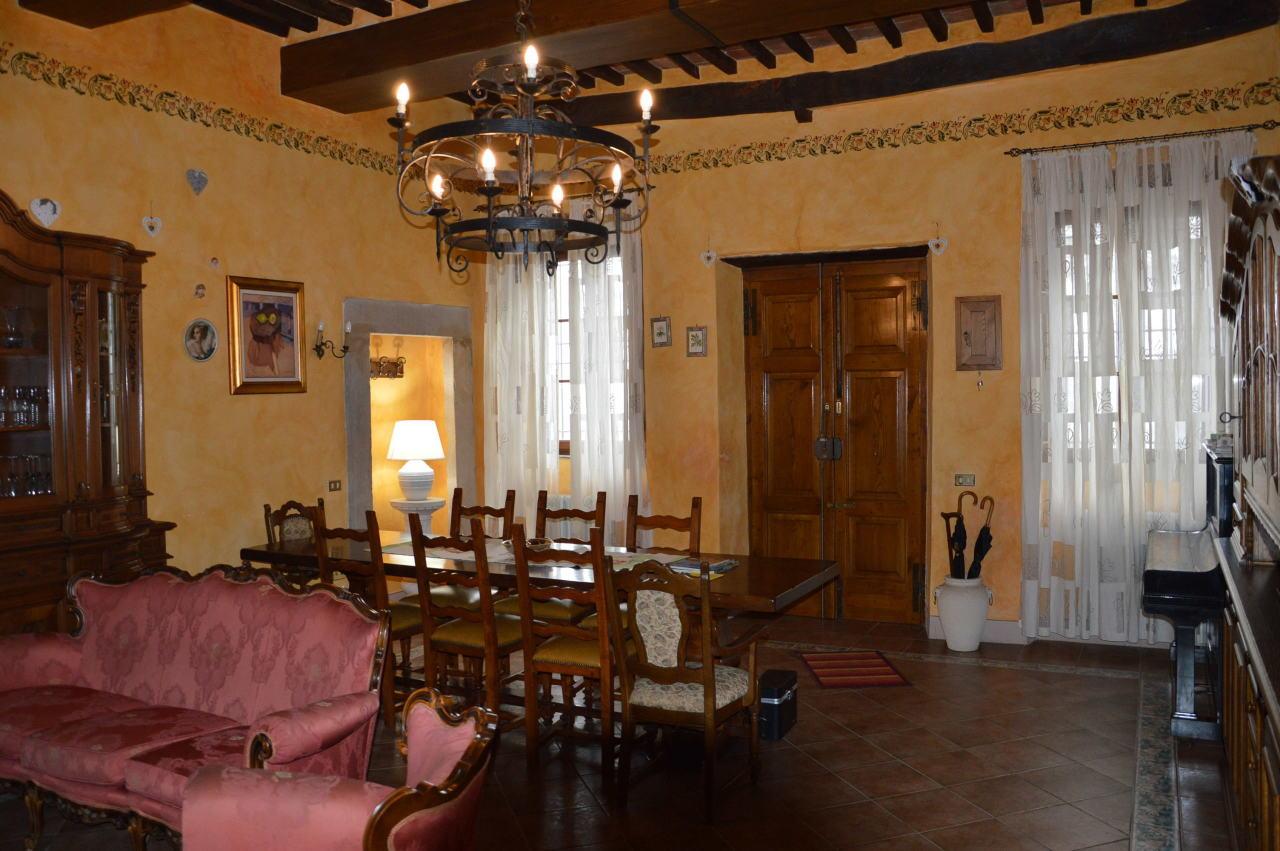 Vendita Multivani, Lucca foto