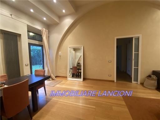 Vendita PORZIONE DI VILLA, Lastra a Signa foto