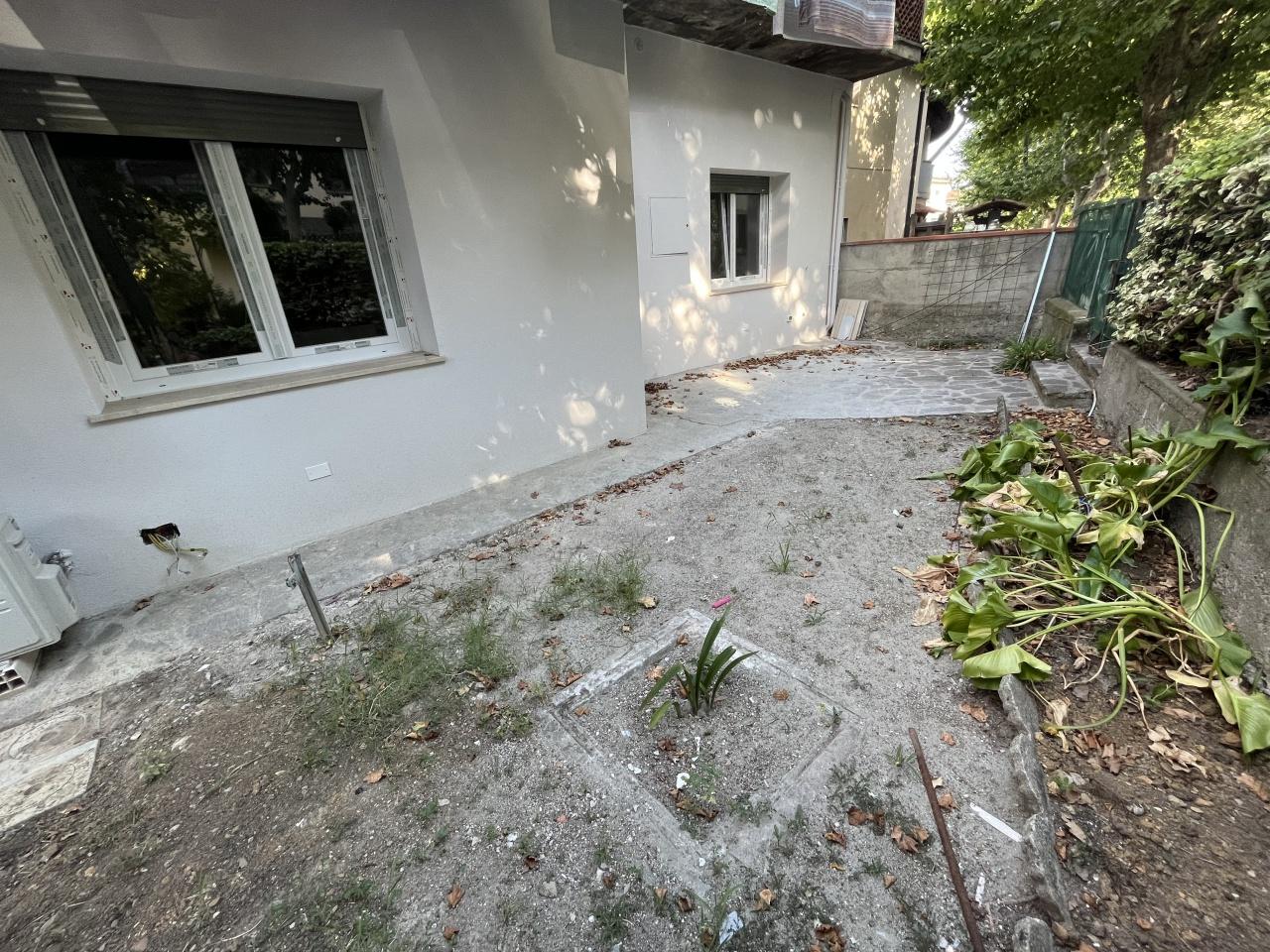 Vendita Bivani, Signa foto
