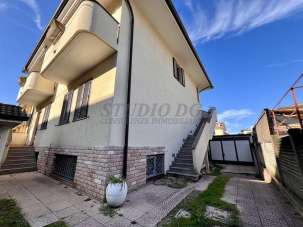 Vendita Villa bifamiliare, Limbiate Vendita Villa bifamiliare, Limbiate