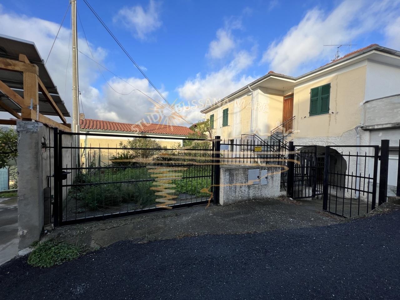 Vendita Trivani, Diano San Pietro foto