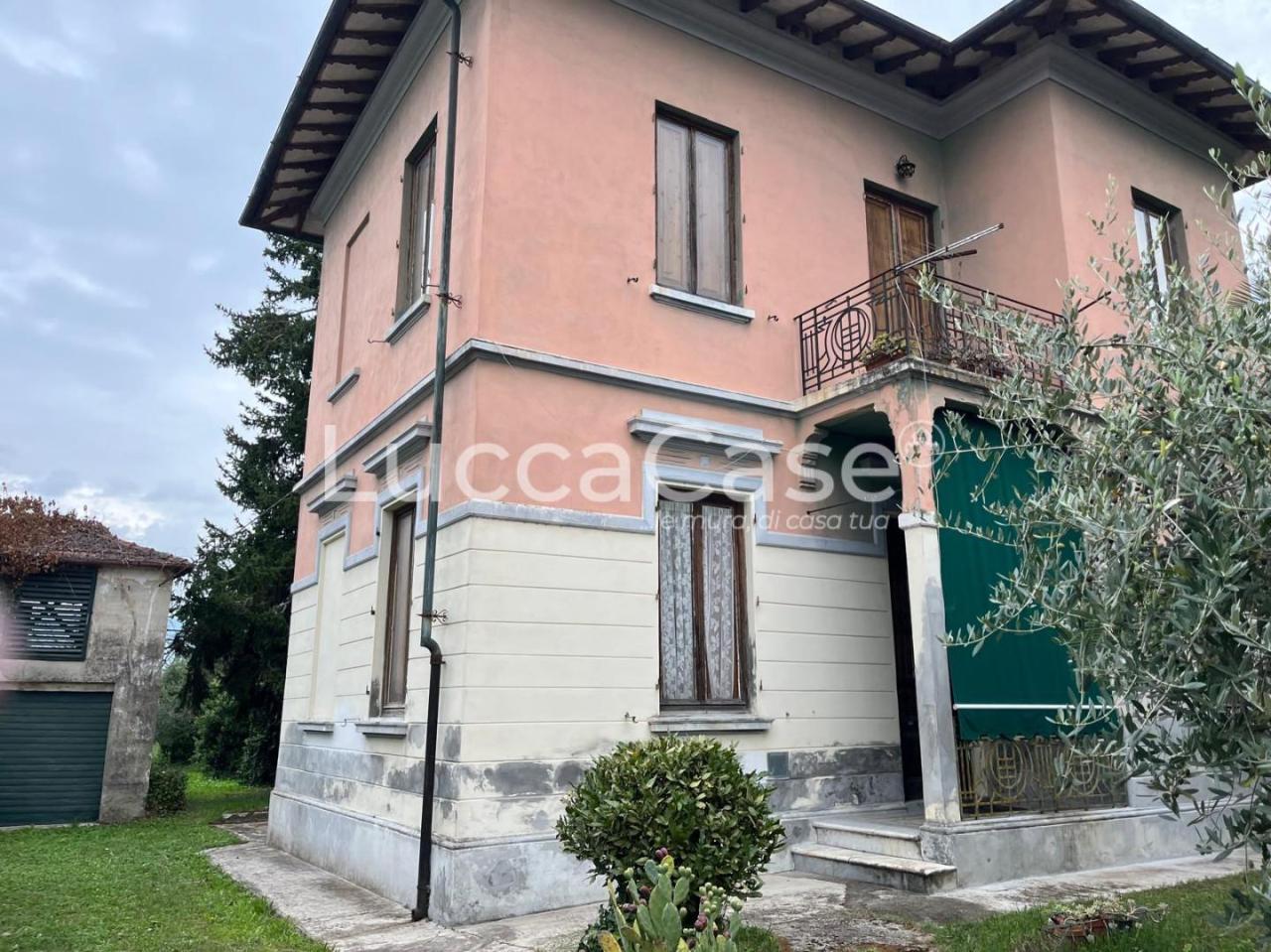 Vendita Villa, Lucca foto