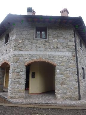Vendita TERRATETTO, San Godenzo foto