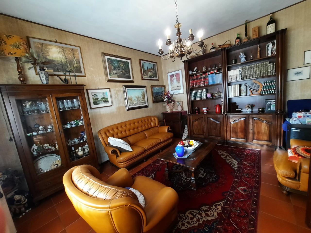 Vendita Multivani, Lucca foto