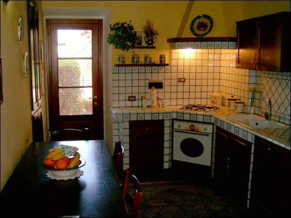 Vendita Esavani, Montale foto