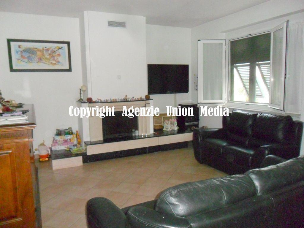Vendita Multivani, Ameglia foto