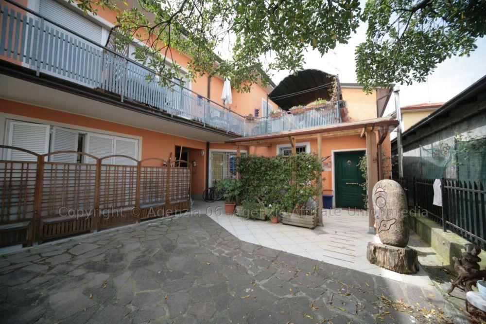 Vendita Eptavani, Sarzana foto