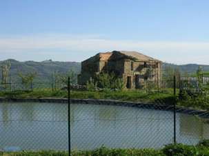 Vendita Rustico / Casale, Montecalvo in Foglia Vendita Rustico / Casale, Montecalvo in Foglia