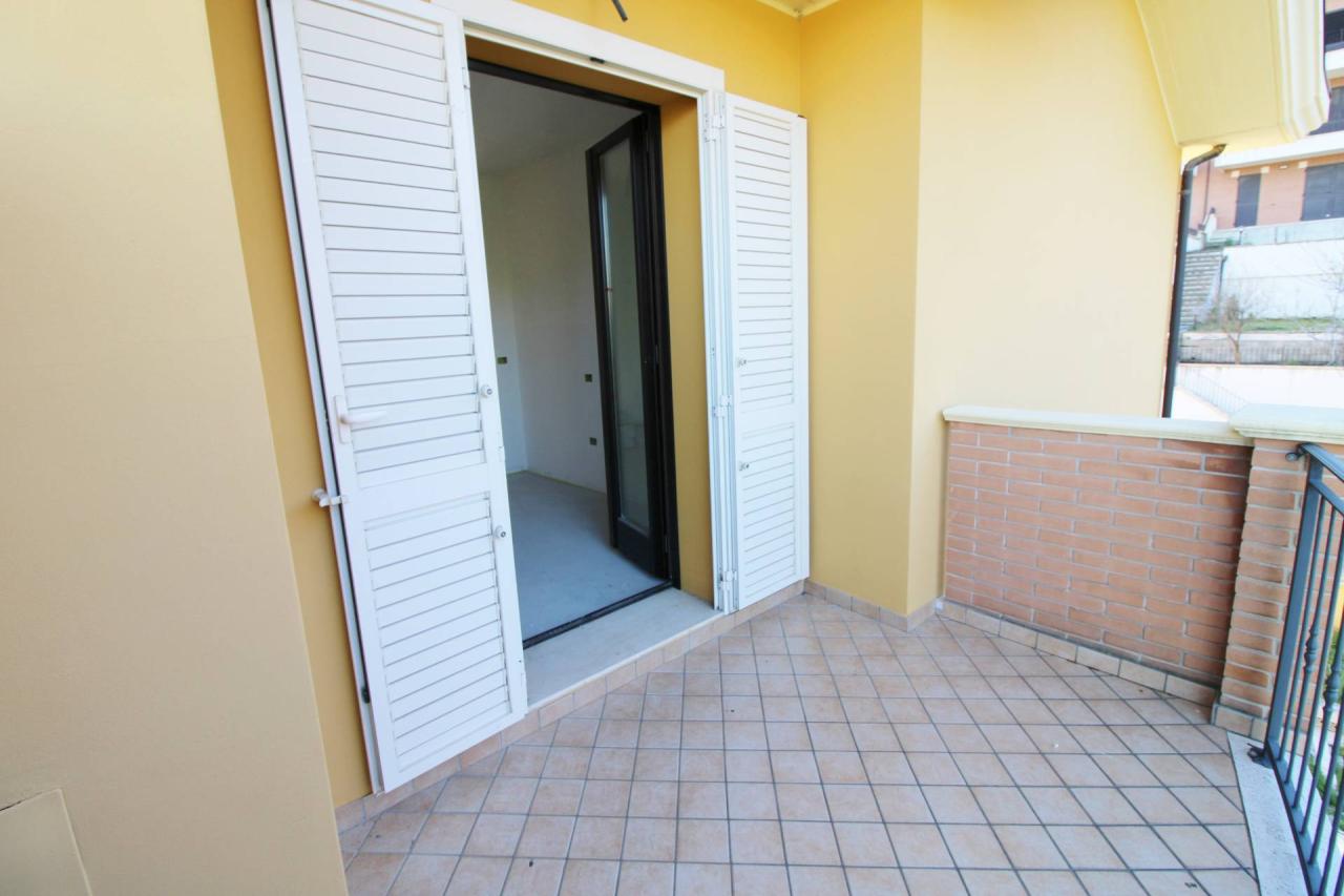 Vendita Appartamento, Colonnella foto