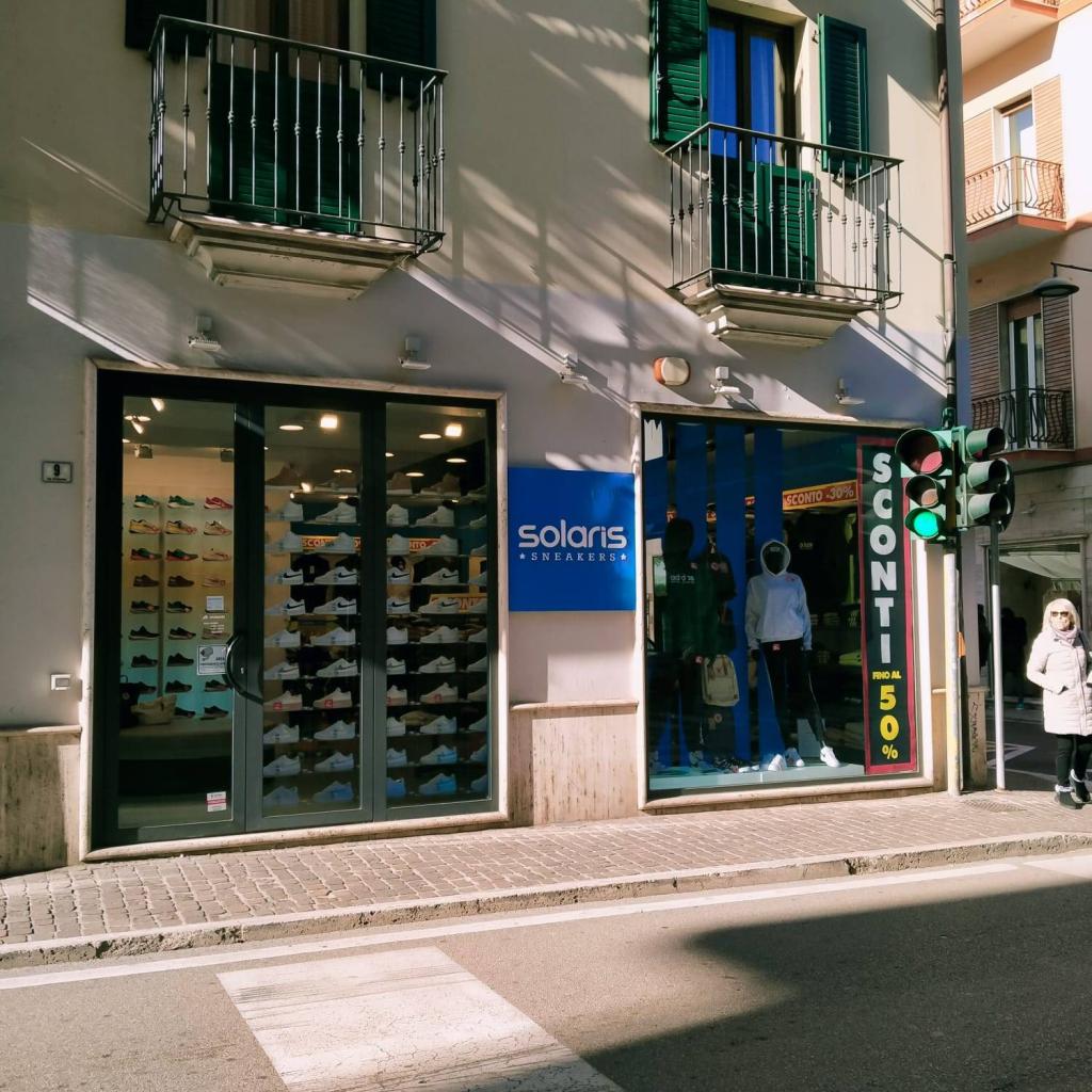 Vendita Locale commerciale, San Benedetto del Tronto foto