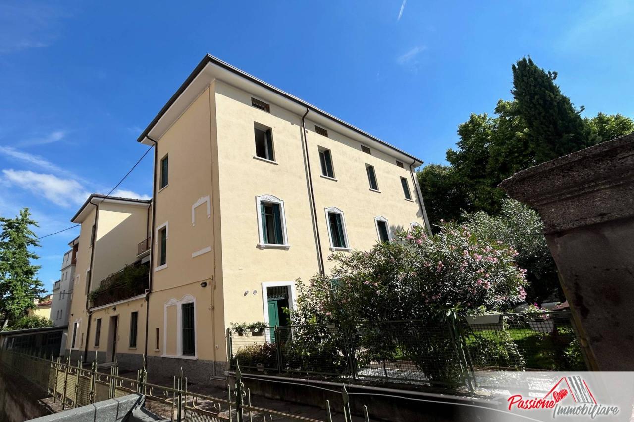Vendita Appartamento, Verona foto