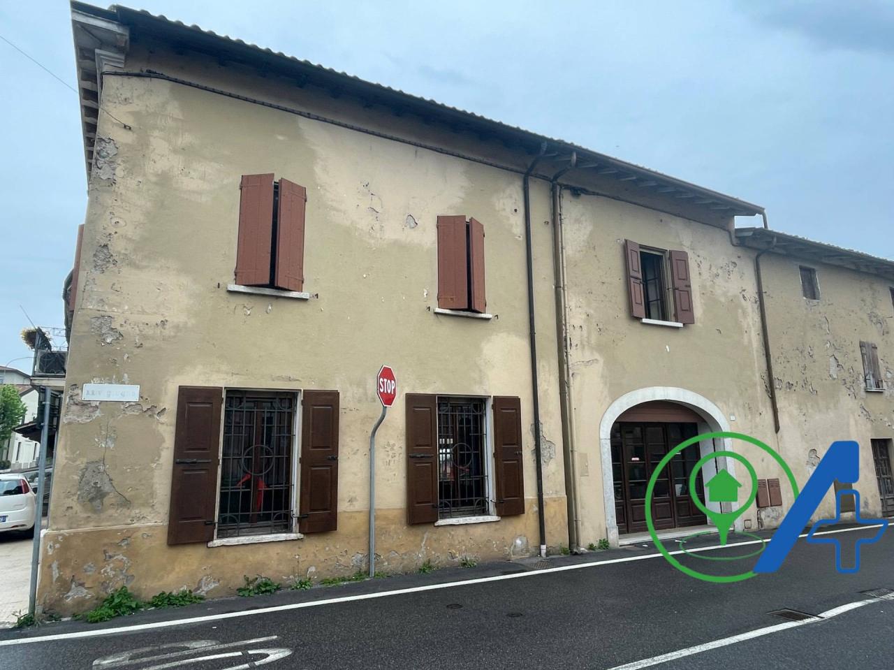 Vendita Stabile/Palazzo, Solferino foto