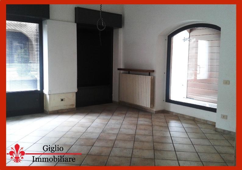 Affitto Negozio, Tradate foto