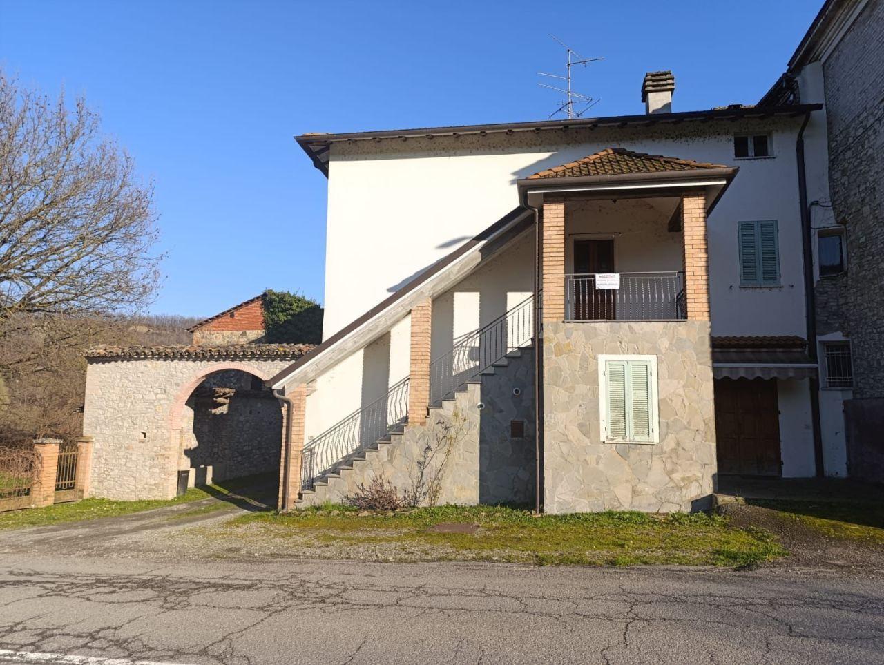 Vendita Quadrivani, Fornovo di Taro foto