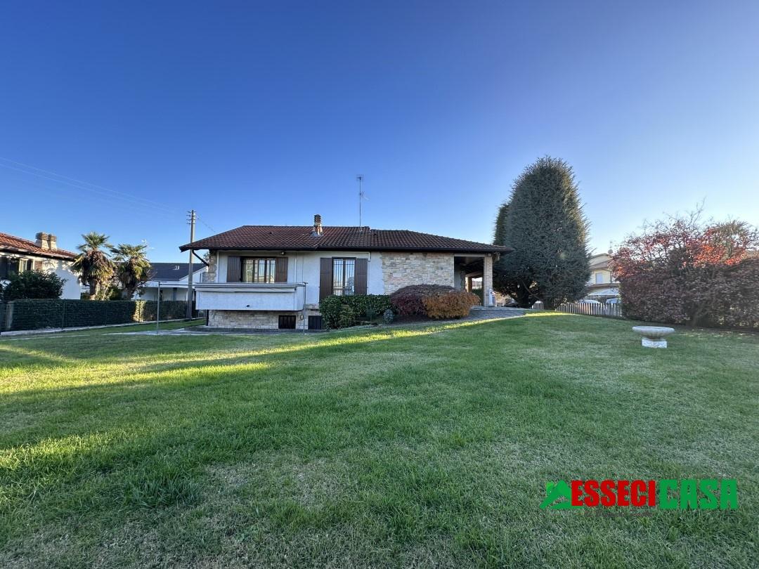 Vendita Villa, Casirate d'Adda foto