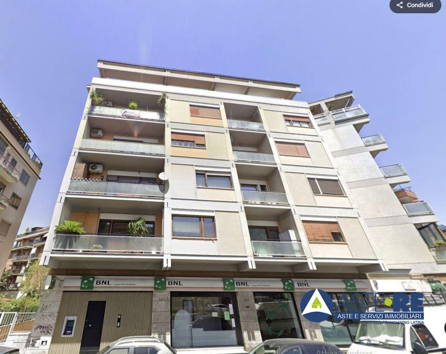 Vendita Esavani, Roma foto