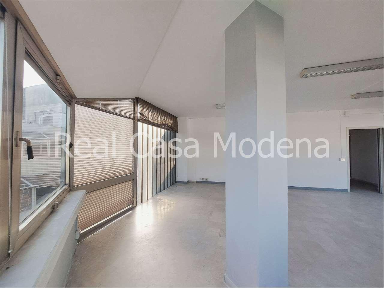 Vendita vendita, Modena foto