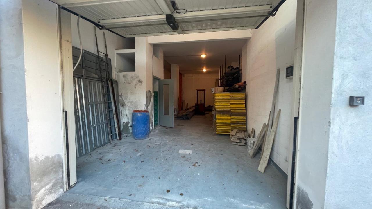 Vendita Monovano, Savona foto