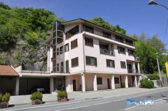 Vendita Quadrivani, Cascinette d'Ivrea Vendita Quadrivani, Cascinette d'Ivrea