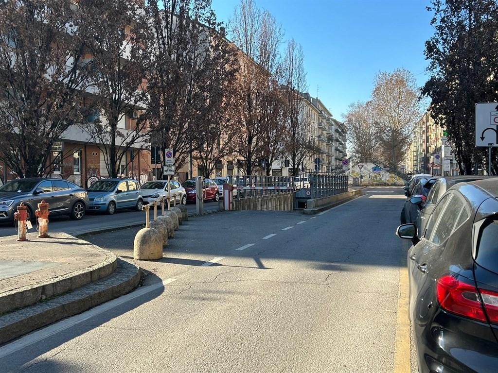 Vendita Box, Milano foto