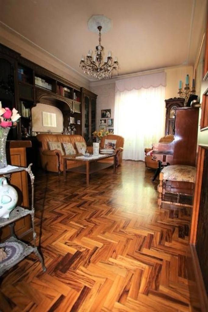 Vendita Esavani, Sesto San Giovanni foto