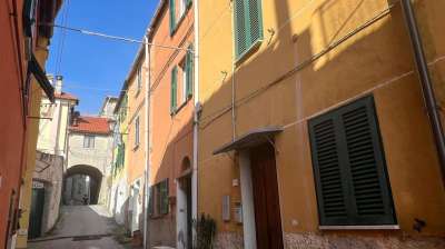 Vendita Trivani, Stella Vendita Trivani, Stella