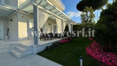 Vendita Villa, Pietrasanta Vendita Villa, Pietrasanta
