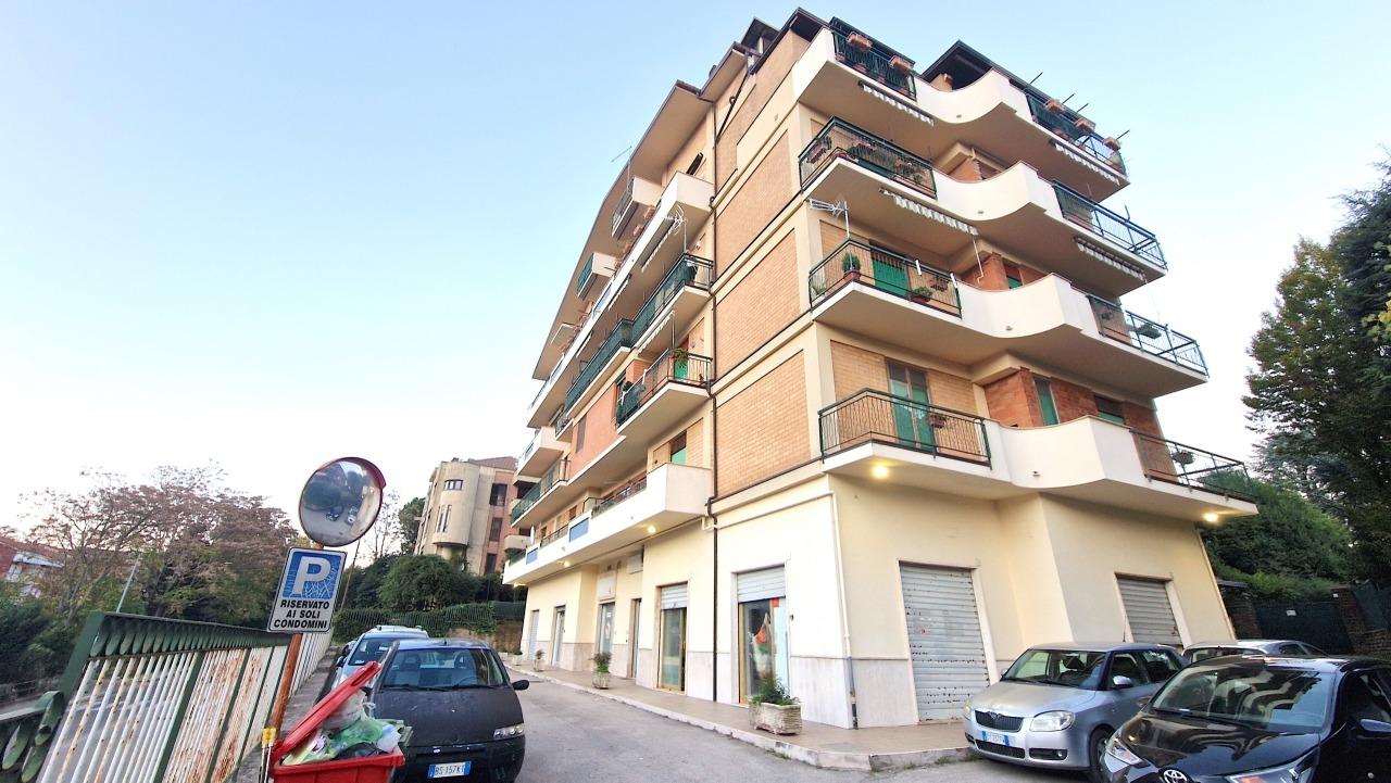 Vendita Monovano, Avellino foto