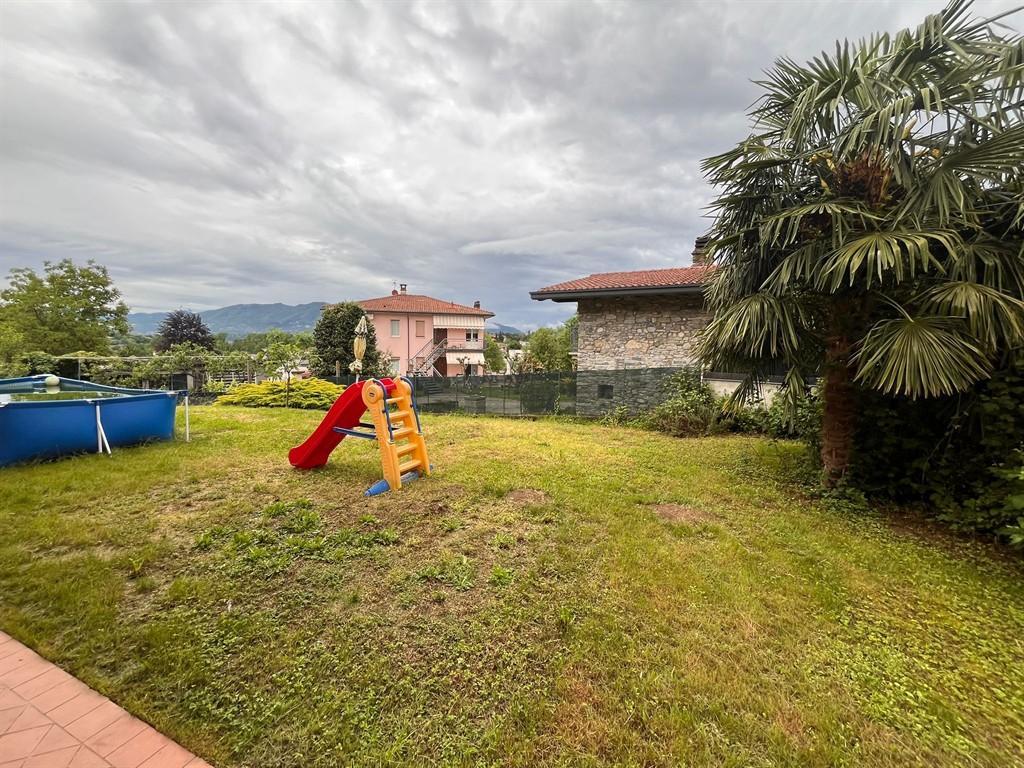 Affitto Appartamento, Azzate foto