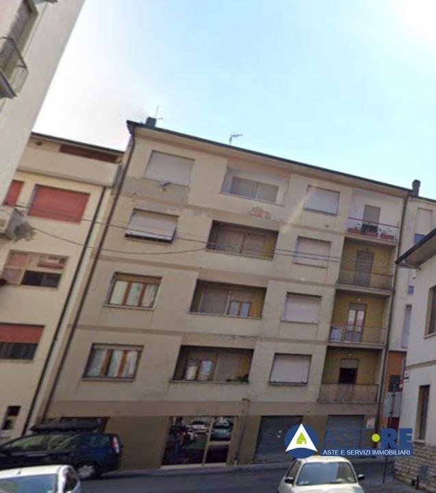 Vendita Quadrivani, Pontedera foto