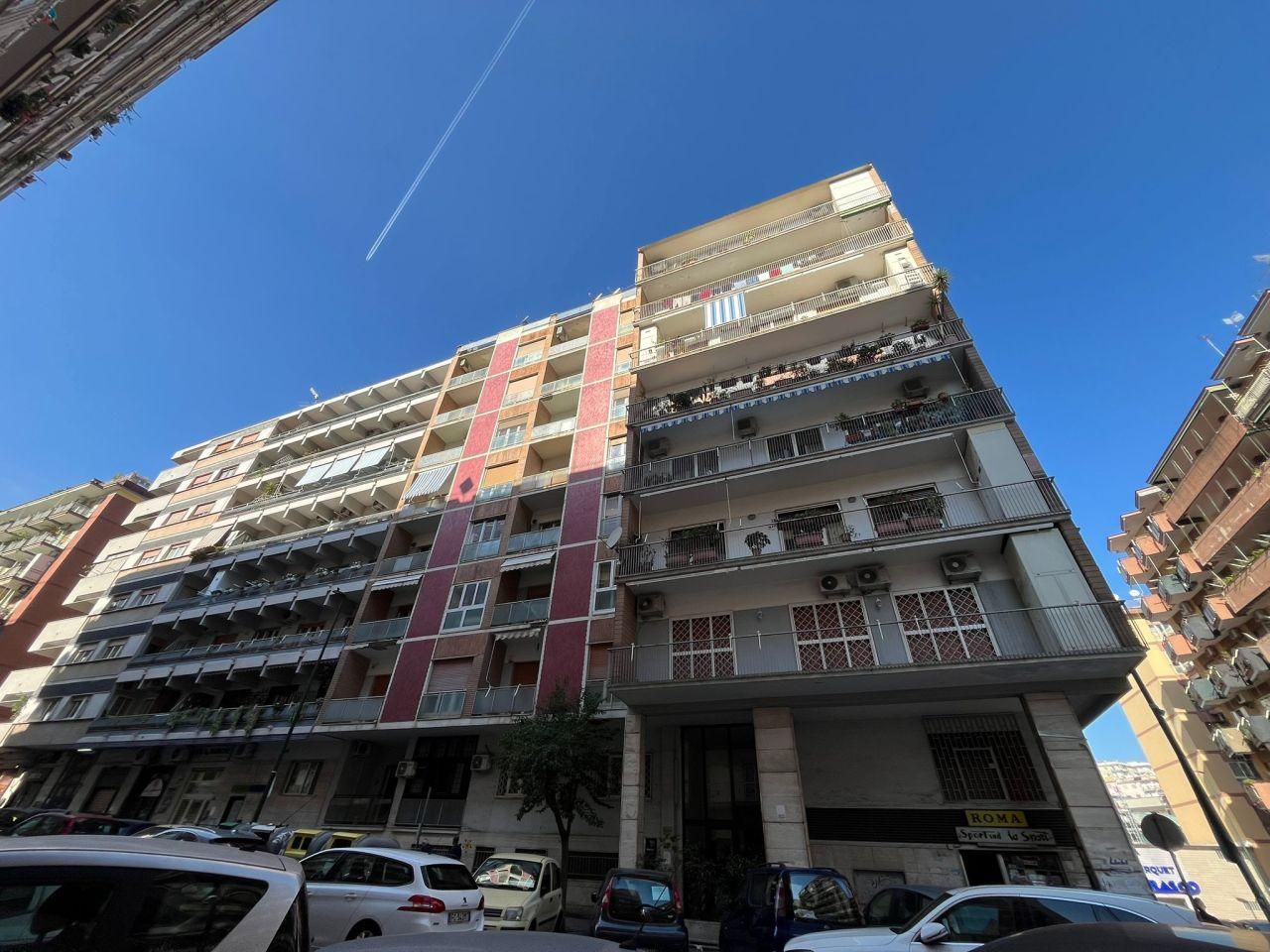 Vendita Pentavani, Napoli foto