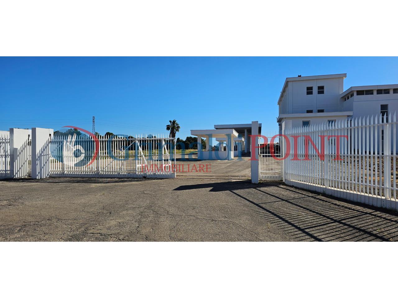 Affitto Capannone , Campi Salentina foto