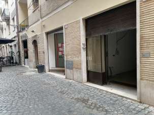 Affitto 2 vetrine, Frascati Affitto 2 vetrine, Frascati