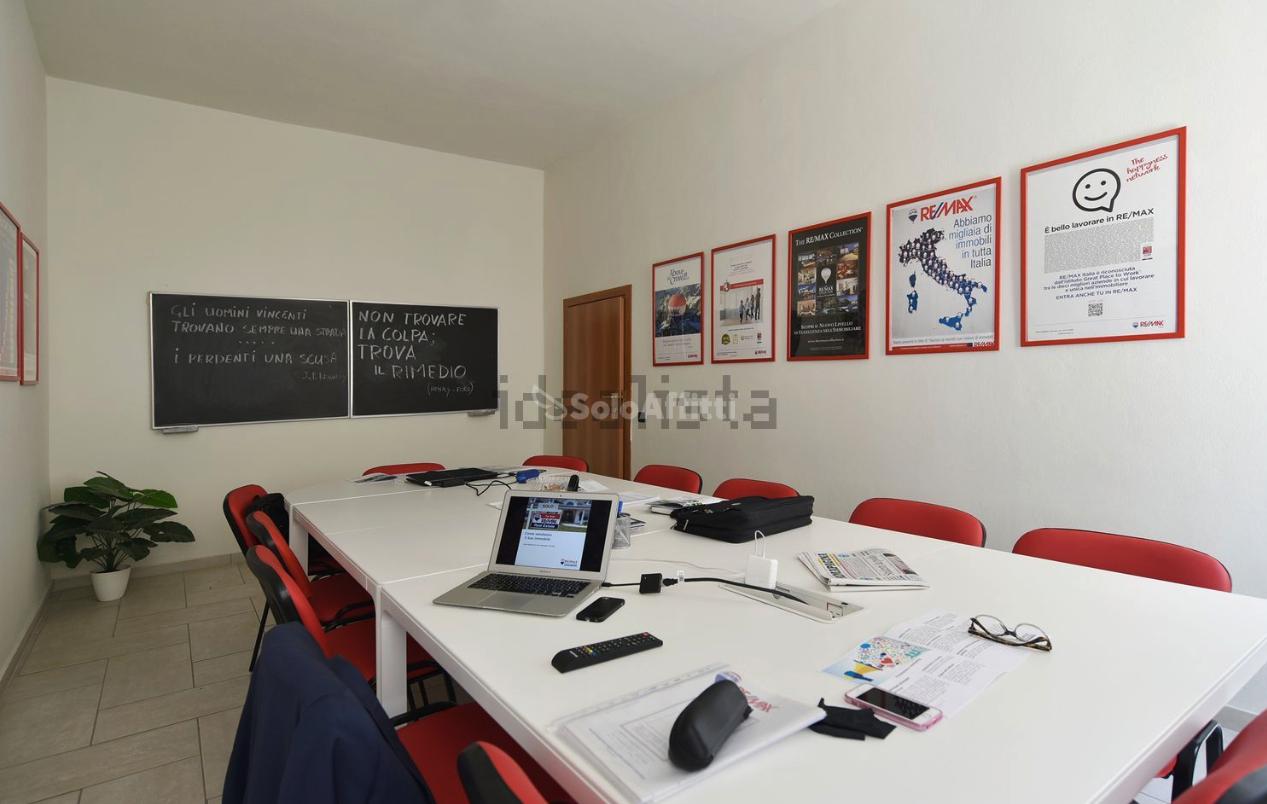 Affitto Monovano, Crema foto