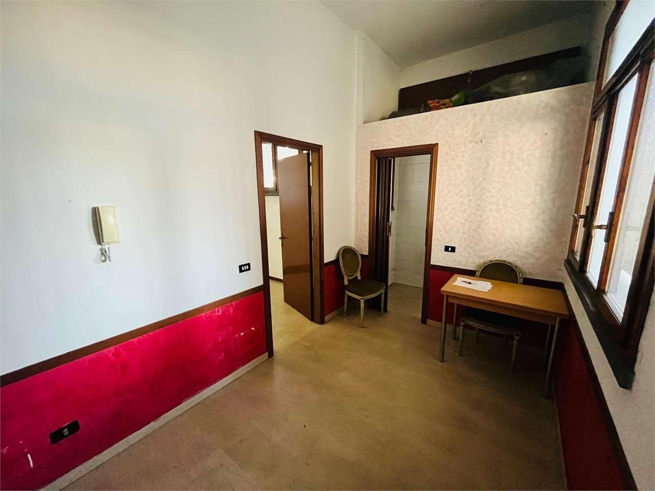Vendita vendita, Paderno Dugnano foto