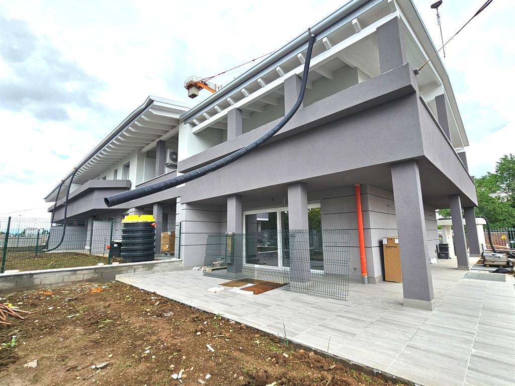 Vendita Villa a schiera, Cesate foto